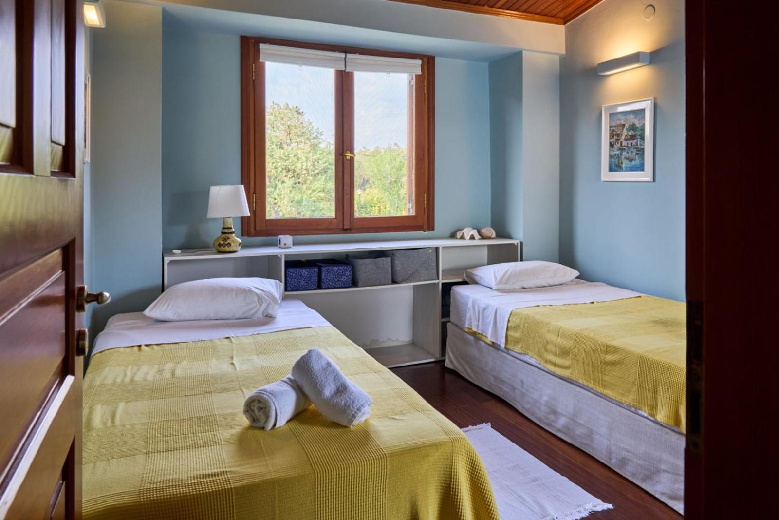 Summerday Villa Private Beach Неа-Ираклия Экстерьер фото