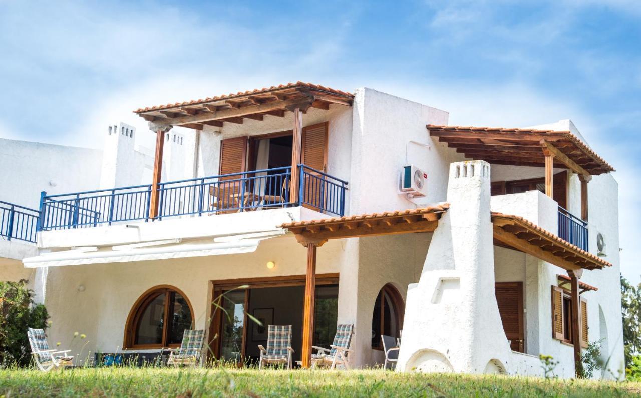 Summerday Villa Private Beach Неа-Ираклия Экстерьер фото
